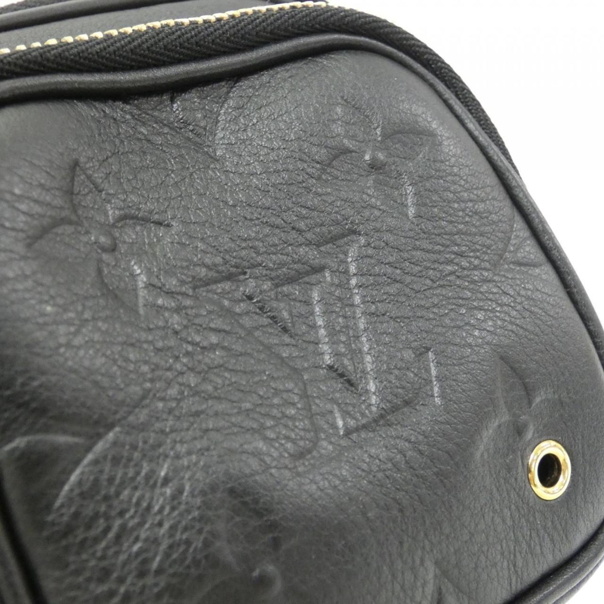 Louis Vuitton Black Leather Shoulder Bag (Pre-Owned)