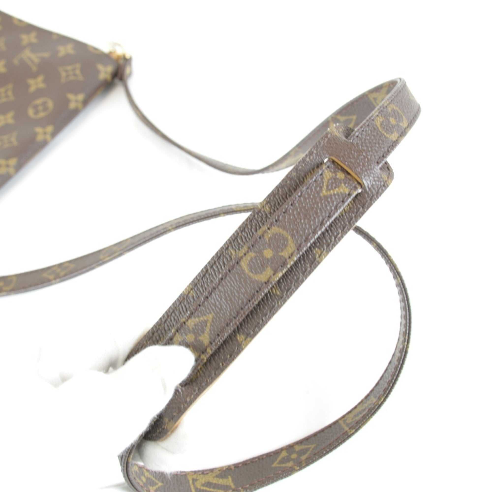 Louis Vuitton Monogram Monogram Canvas Shoulder Bag (Pre-Owned)