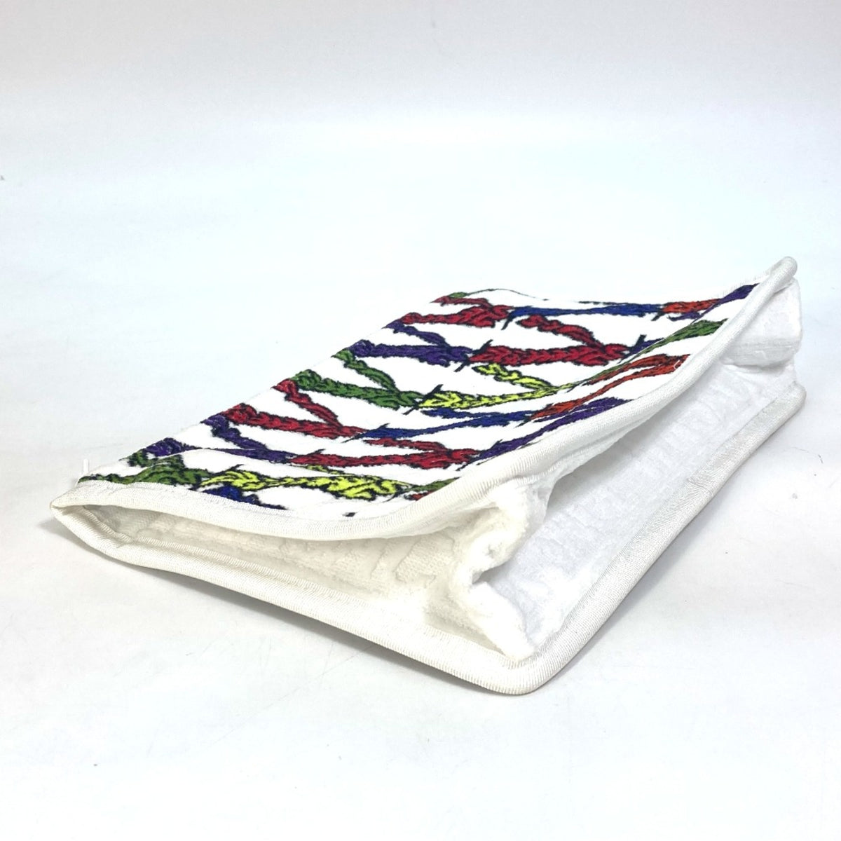 Versace White Other Clutch Bag (Pre-Owned)