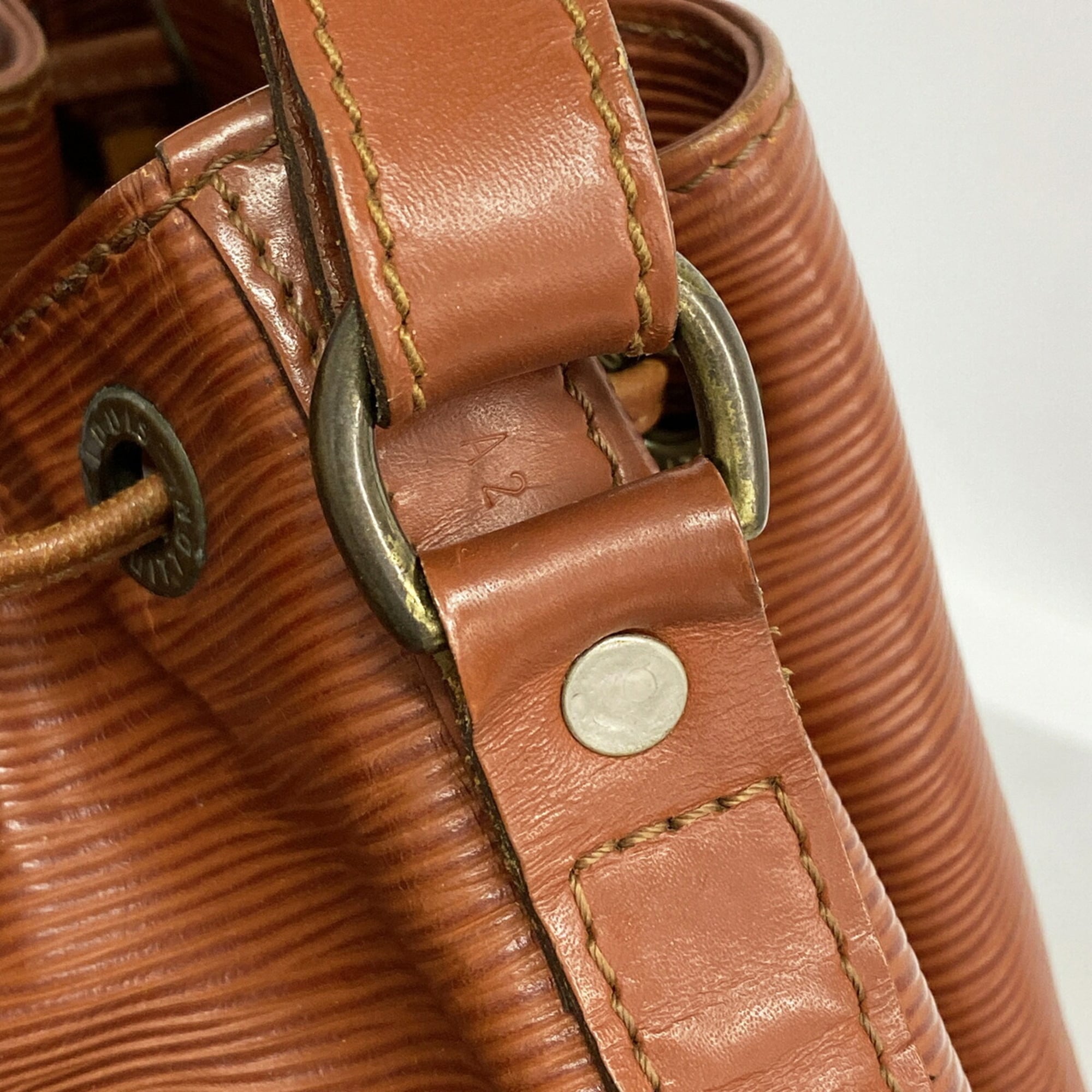Louis Vuitton Kenyan Brown Shoulder Bag (Pre-Owned)