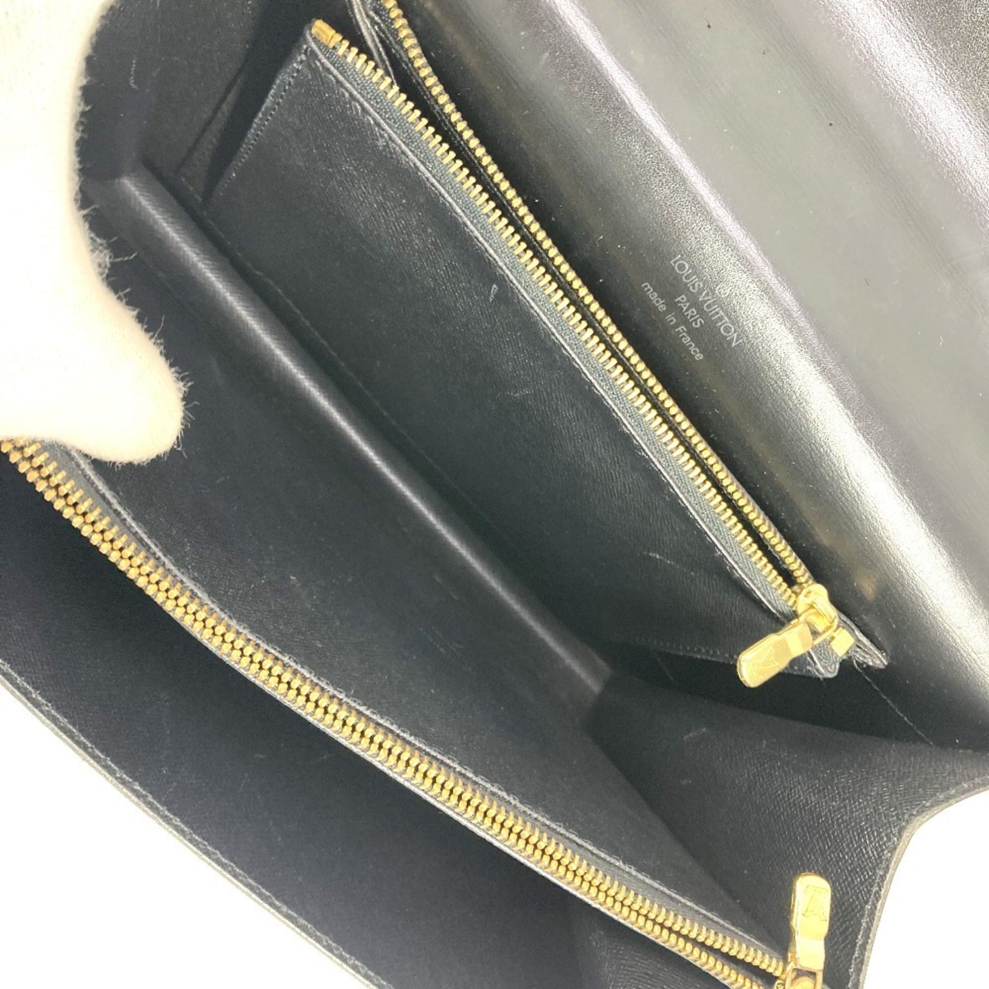 Louis Vuitton Black Noir Epi Leather Handbag (Pre-Owned)