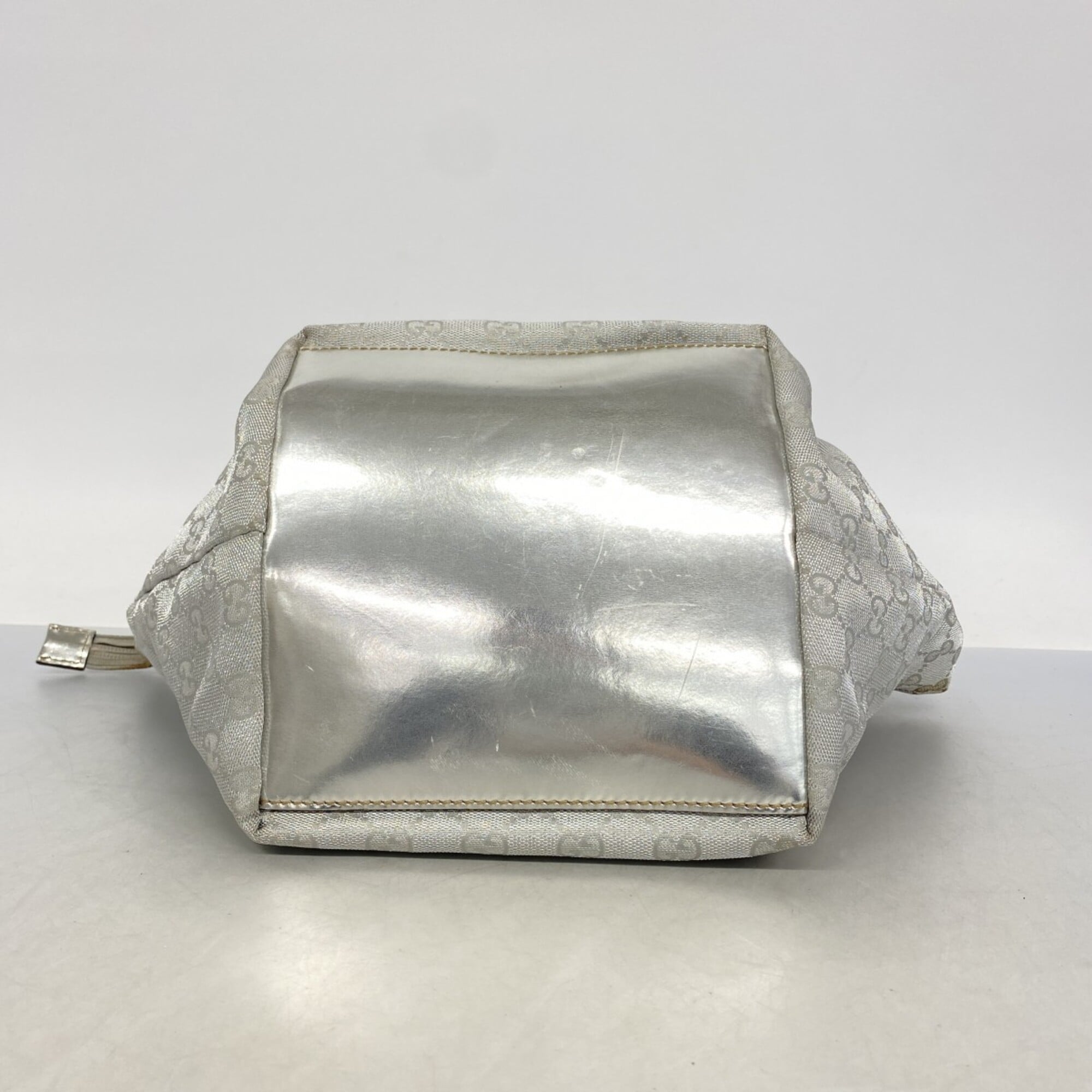 Gucci Silver Nylon Canvas Handbag (Pre-Owned)