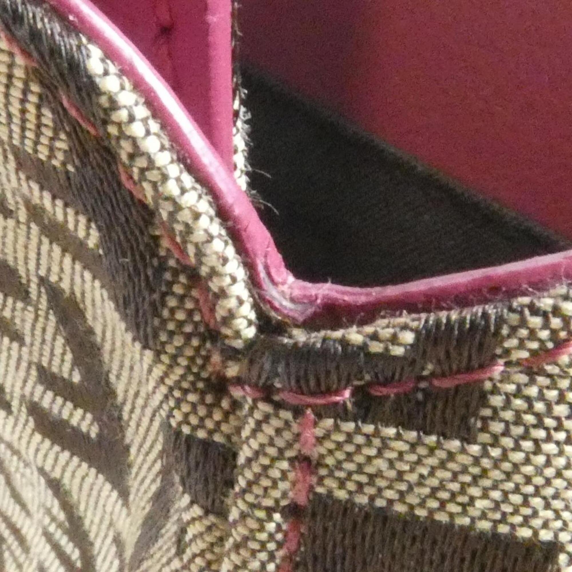 Fendi Beige Pink Canvas Shoulder Bag (Pre-Owned)