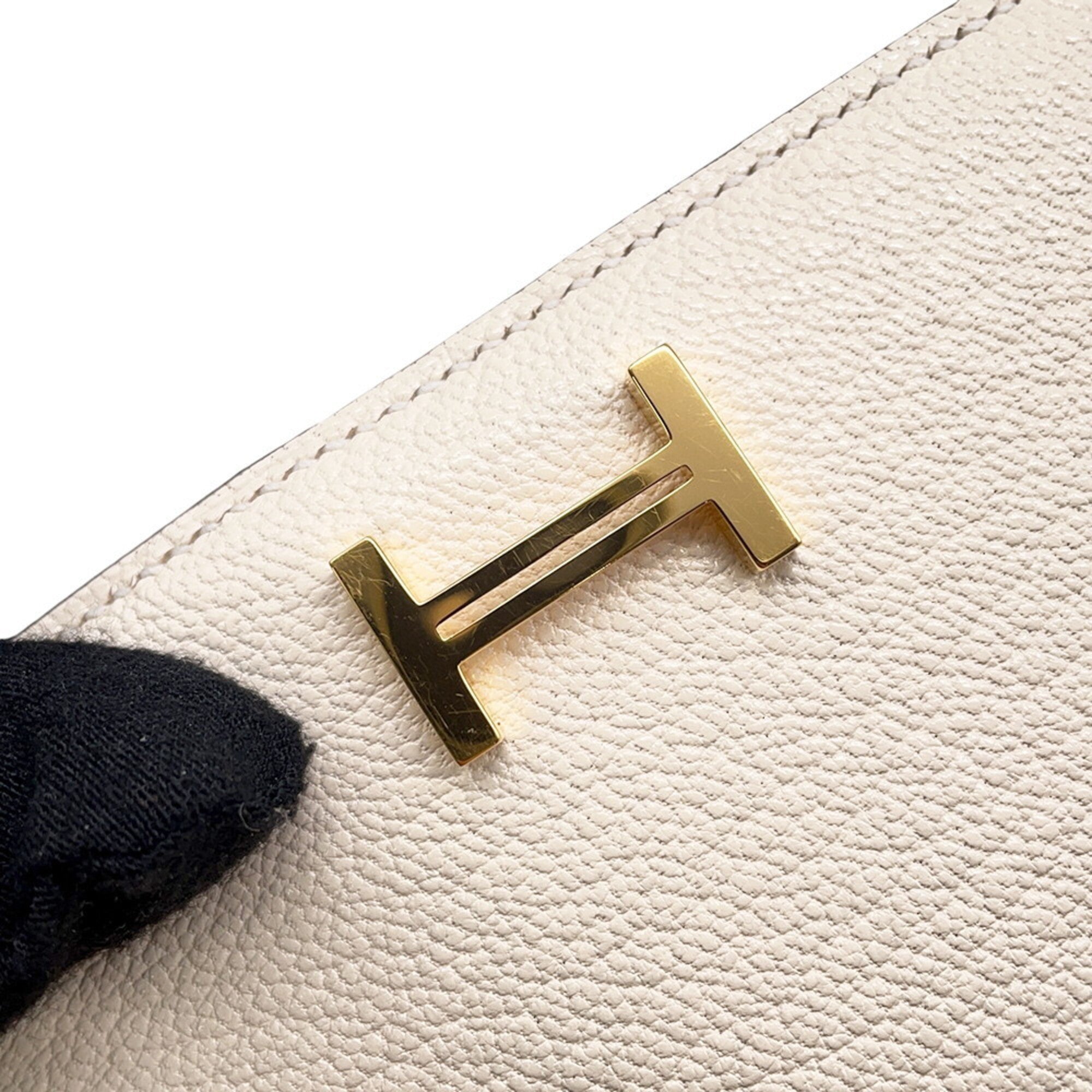 Hermes Ivory Chevre Leather Long Wallet (Bi-Fold) (Pre-Owned)