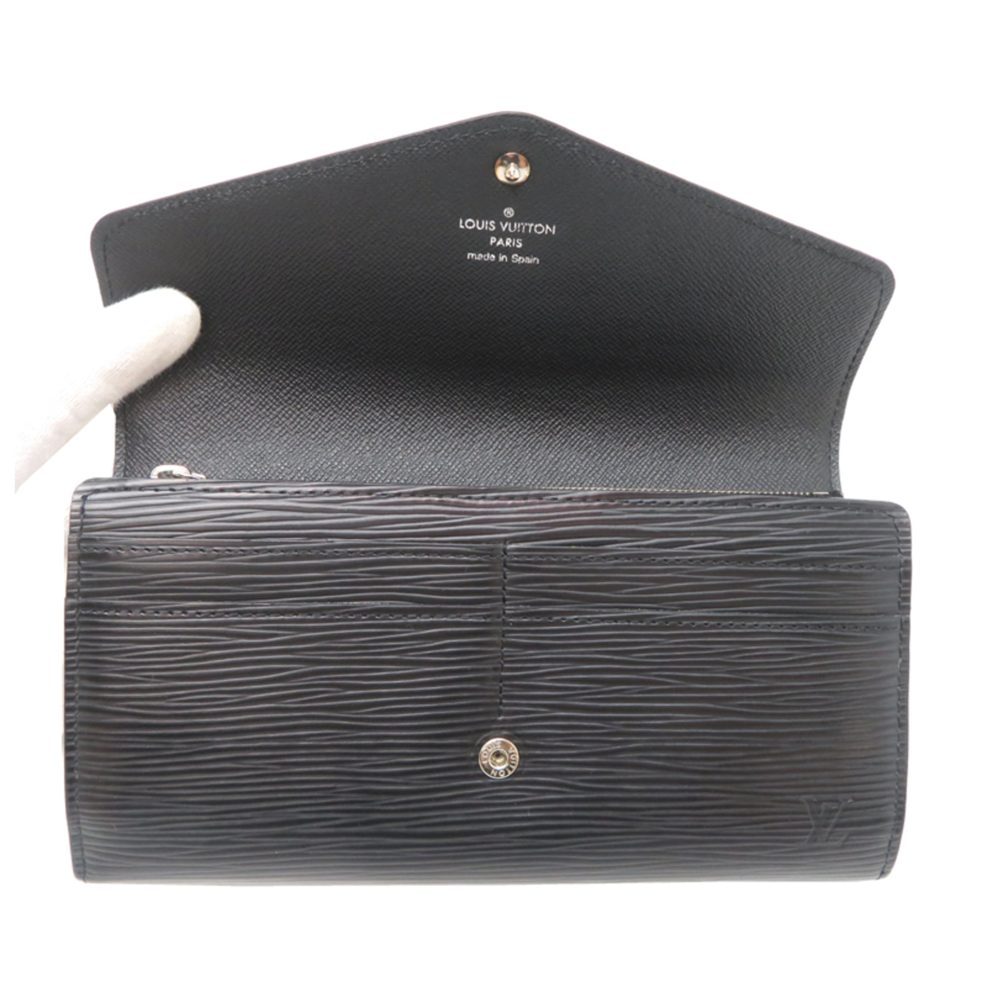Louis Vuitton Black Epi Leather Long Wallet (Bi-Fold) (Pre-Owned)