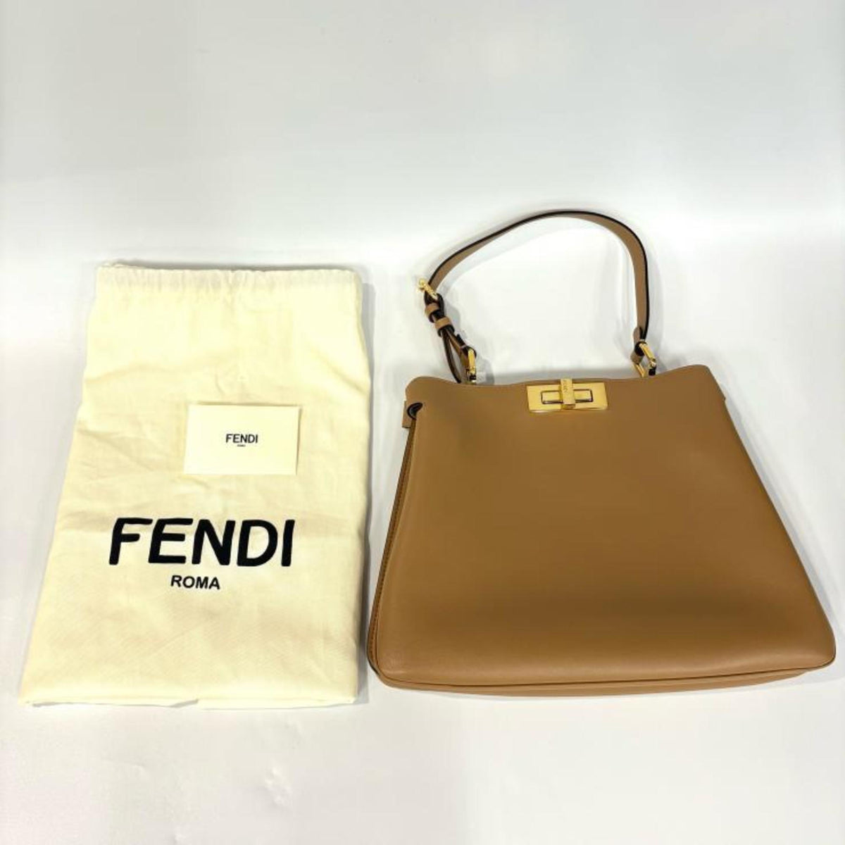 Fendi Beige Leather Handbag (Pre-Owned)