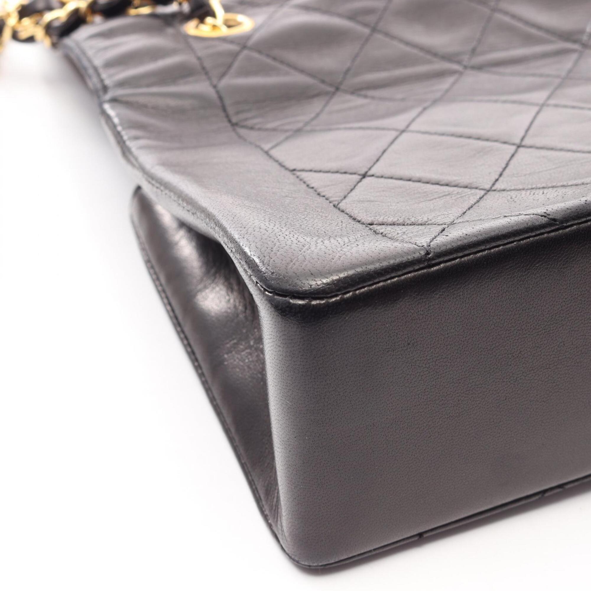 Chanel Black Leather Handbag Shoulder Bag (Pre-Owned)