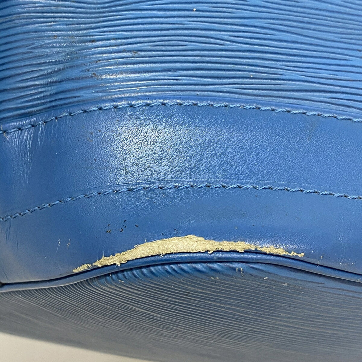 Louis Vuitton Toledo Blue Shoulder Bag (Pre-Owned)