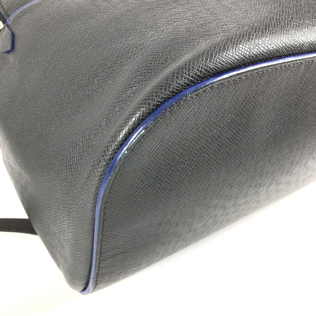 Louis Vuitton Ardoise Bicolor Black Blue Taiga Leather Backpack (Pre-Owned)