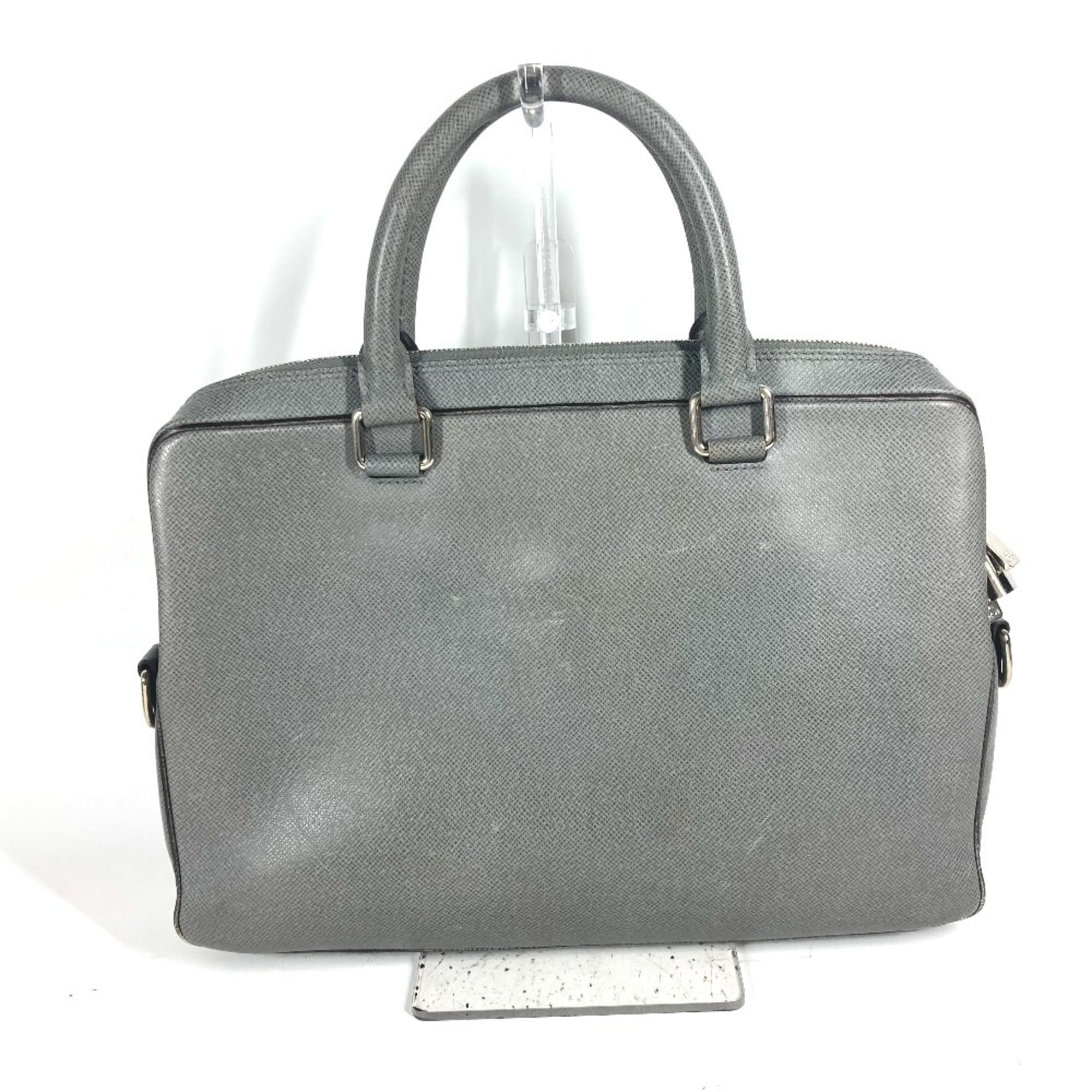 Louis Vuitton Glacier Gray Taiga Leather Leather Briefcase (Pre-Owned)