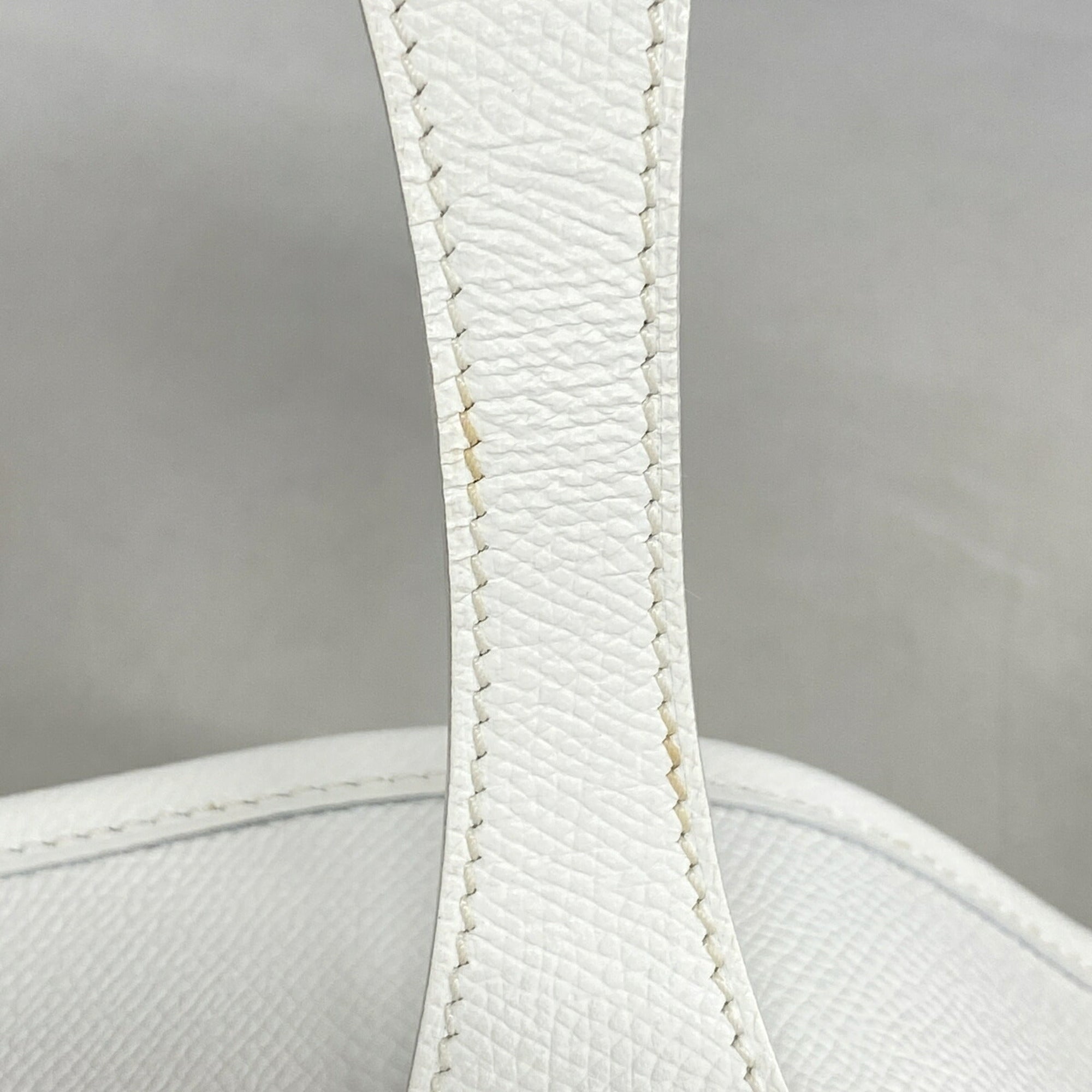 Hermes White Epsom Leather Leather Shoulder Bag (Pre-Owned)
