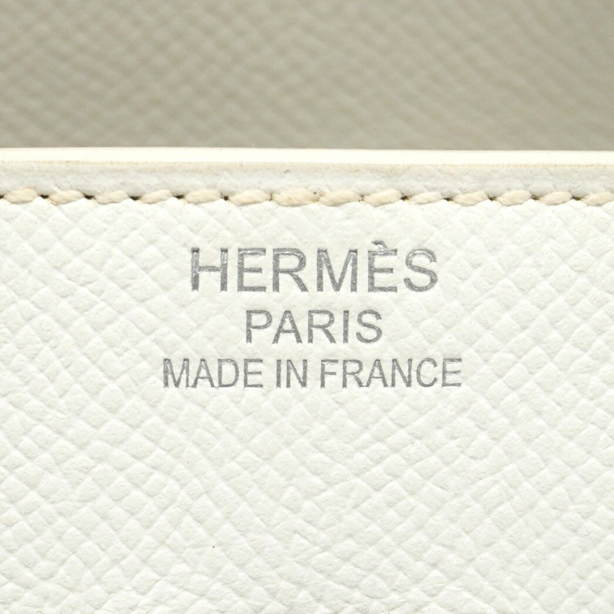 Hermes White Leather Handbag (Pre-Owned)