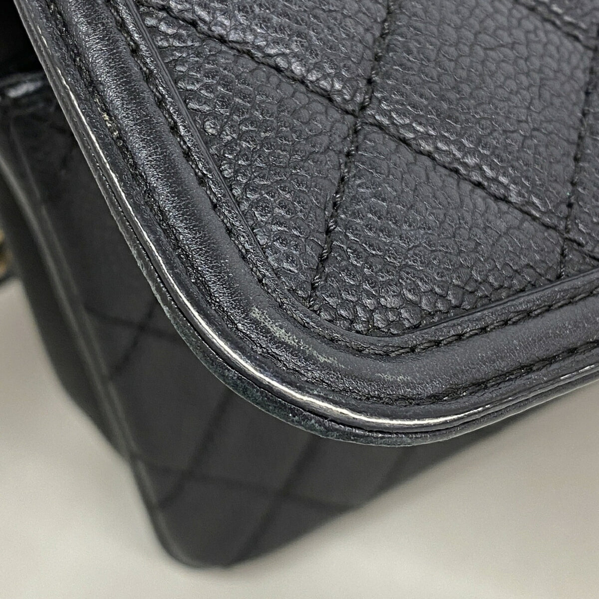 Chanel Black Grained Calfskin Shoulder Bag (Pre-Owned)