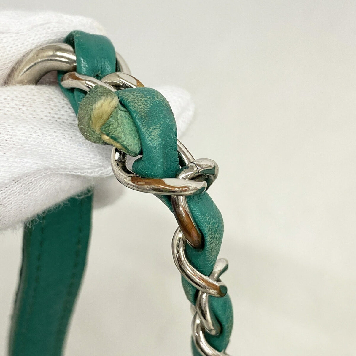 Chanel Green Grained Calfskin Shoulder Bag (Pre-Owned)