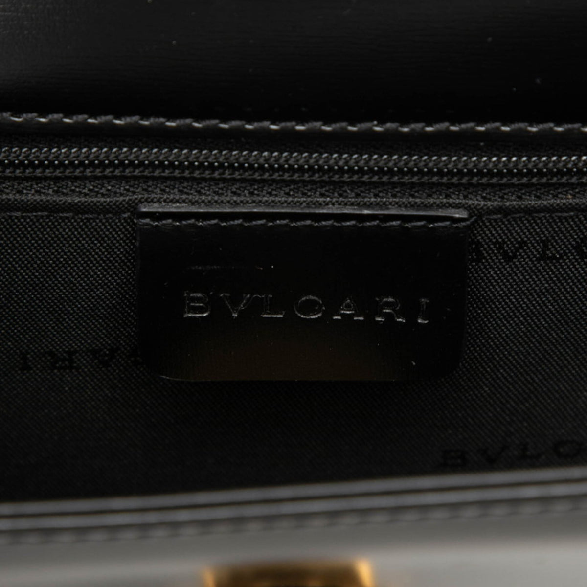 Bvlgari Black Leather Shoulder Bag (Pre-Owned)