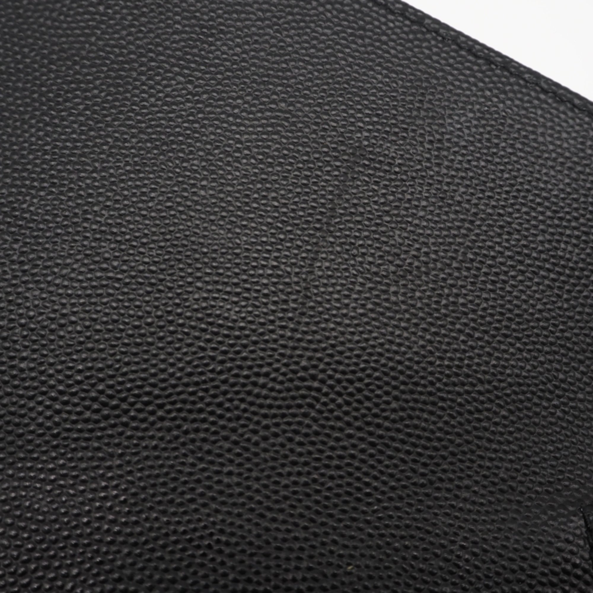 Yves Saint Laurent Black Leather Shoulder Bag (Pre-Owned)