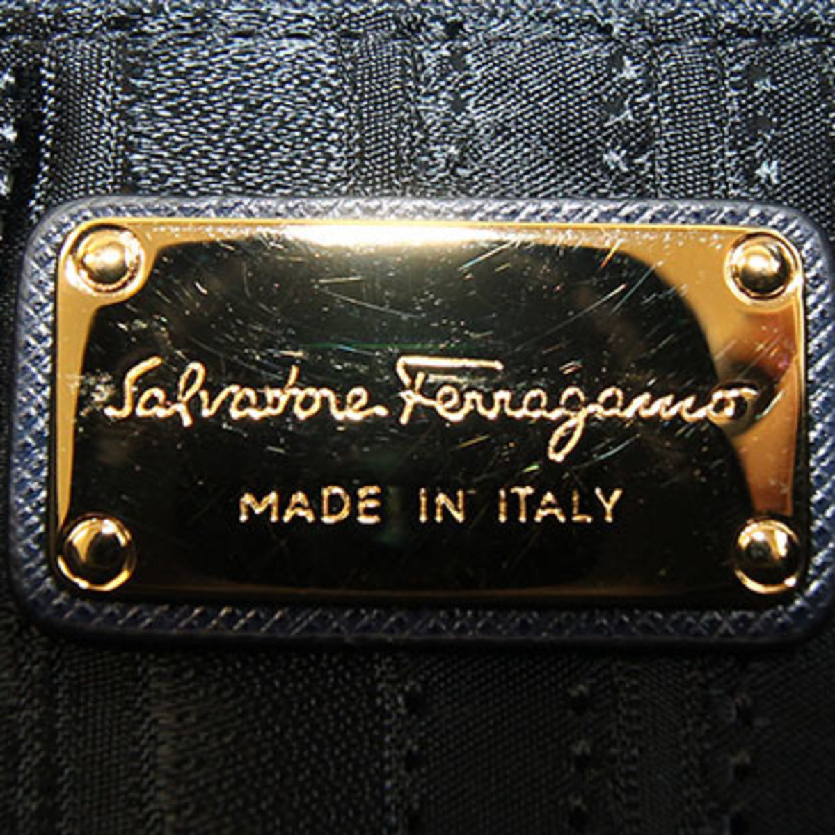 Salvatore Ferragamo Navy Leather Handbag Shoulder Bag (Pre-Owned)