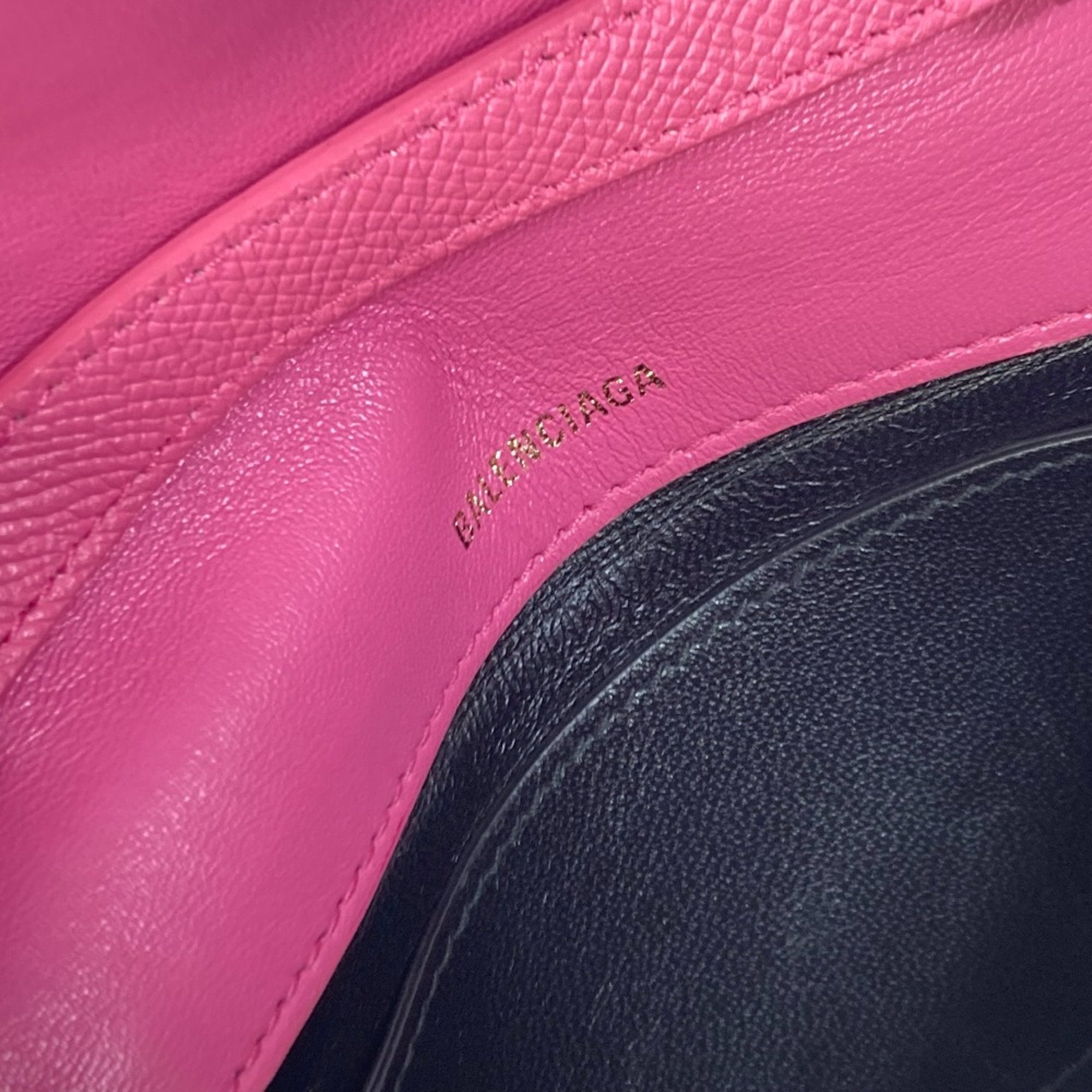 Balenciaga Pink Leather Shoulder Bag (Pre-Owned)