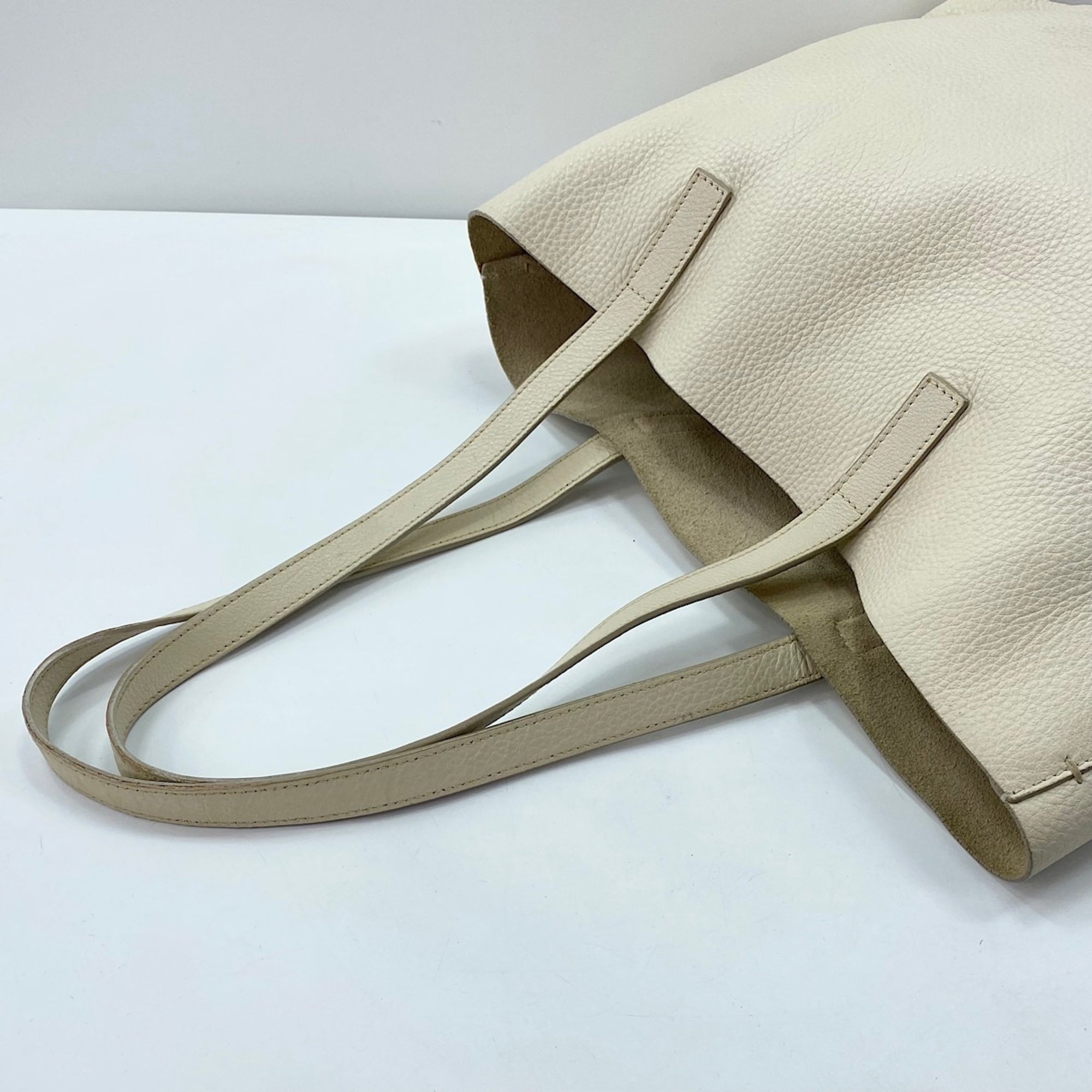 Prada White Leather Tote Bag (Pre-Owned)