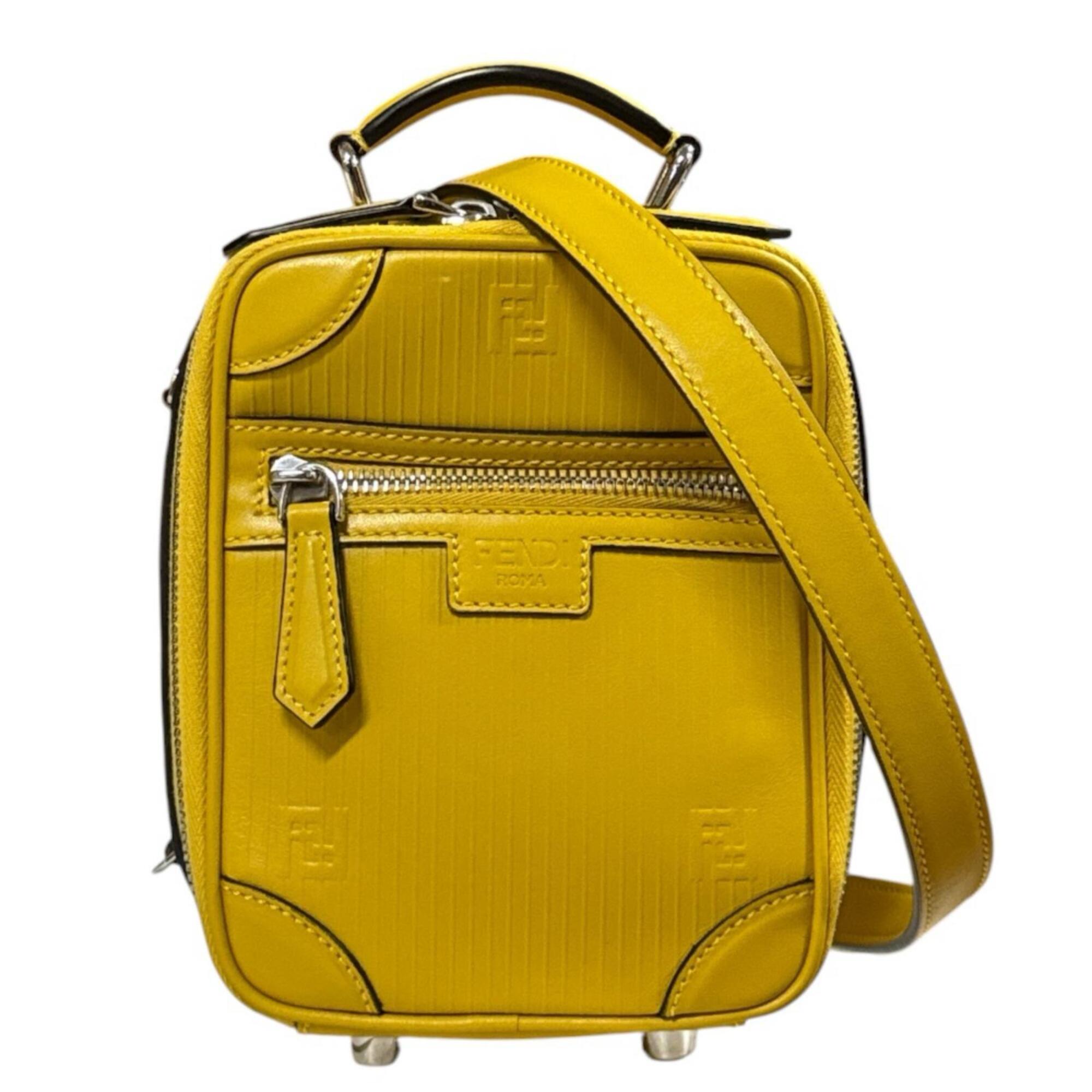 Fendi Yellow Leather Shoulder Bag (Pre-Owned)