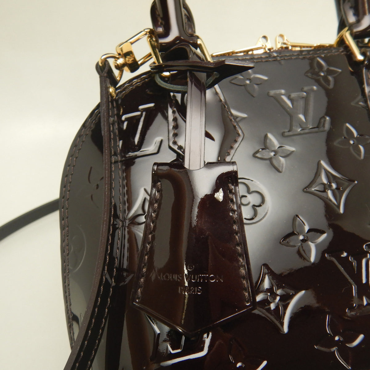 Louis Vuitton Amarante Vernis Monogram Handbag (Pre-Owned)