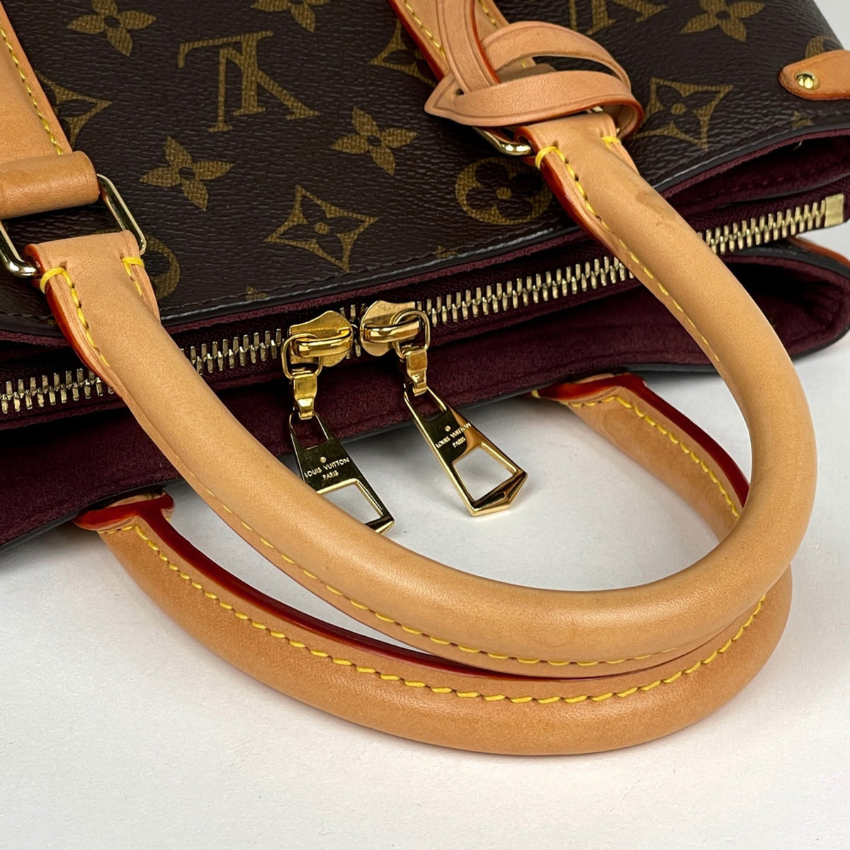 Louis Vuitton Brown Monogram Handbag (Pre-Owned)