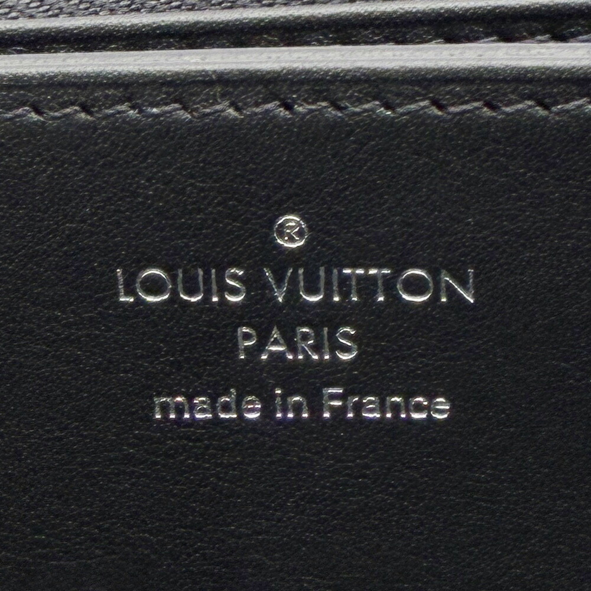Louis Vuitton Noir Mahina Leather (Pre-Owned)
