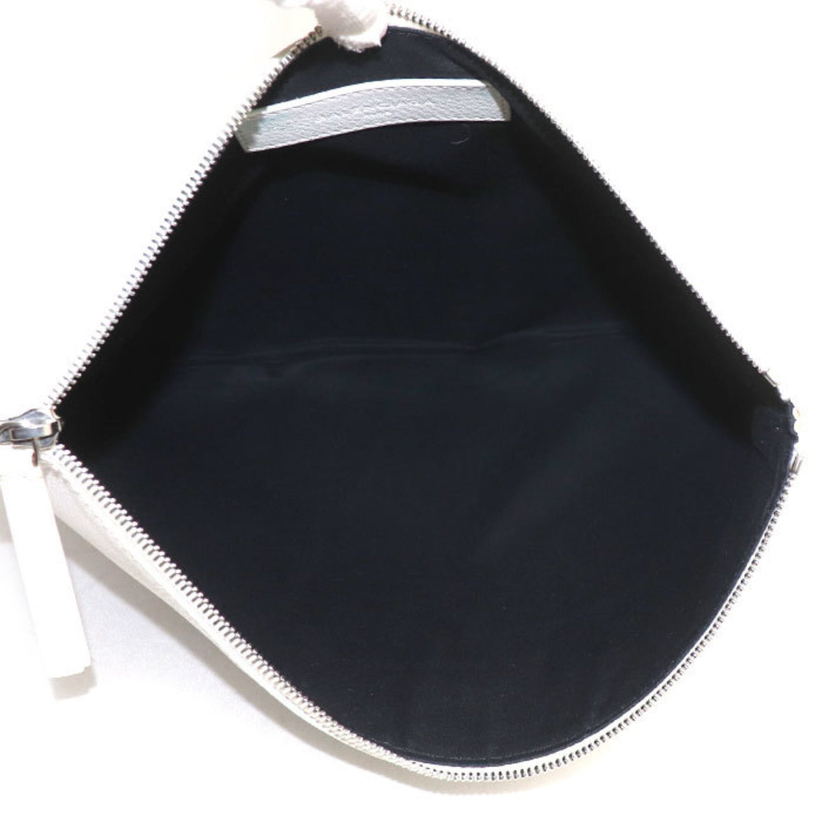 Balenciaga White Leather Clutch Bag (Pre-Owned)