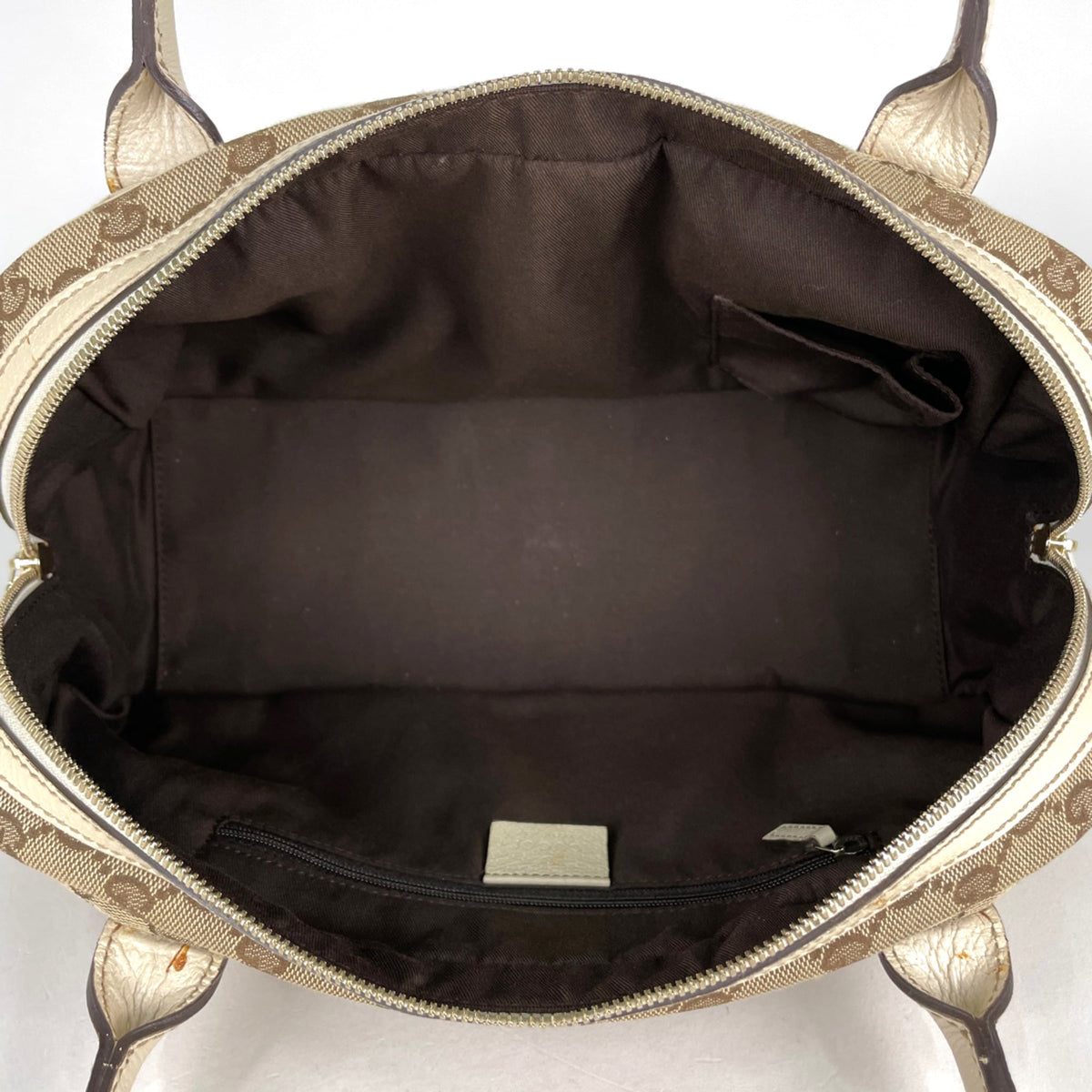 Gucci Beige White Gg Canvas Leather Shoulder Bag (Pre-Owned)