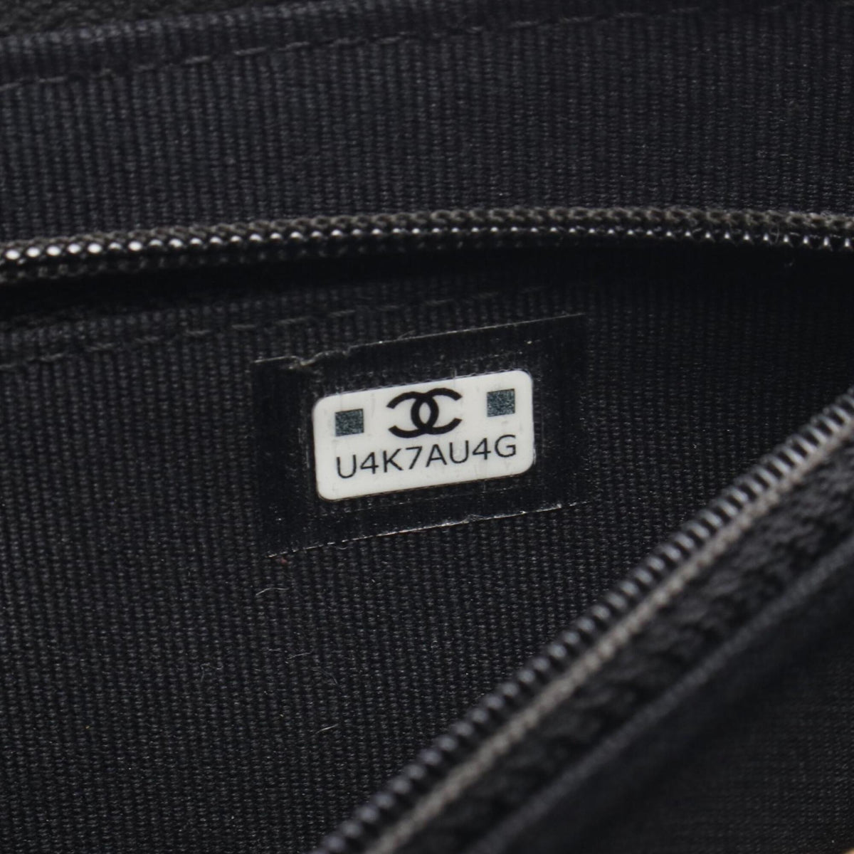 Chanel Black Grained Calfskin Clutch Bag Handbag (Pre-Owned)