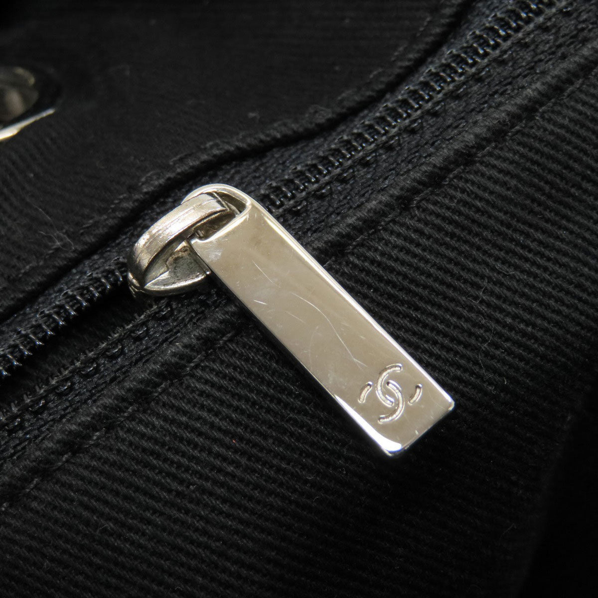 Chanel Matelasse Black Leather Tote Bag (Pre-Owned)