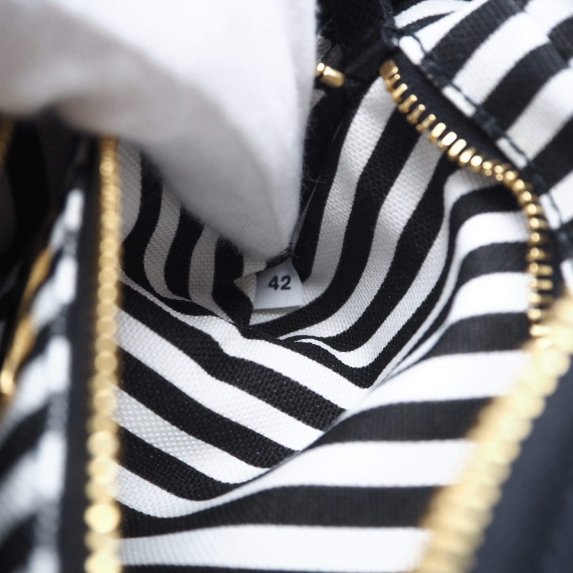 Prada Black Nero White Canvas Pouch (Pre-Owned)