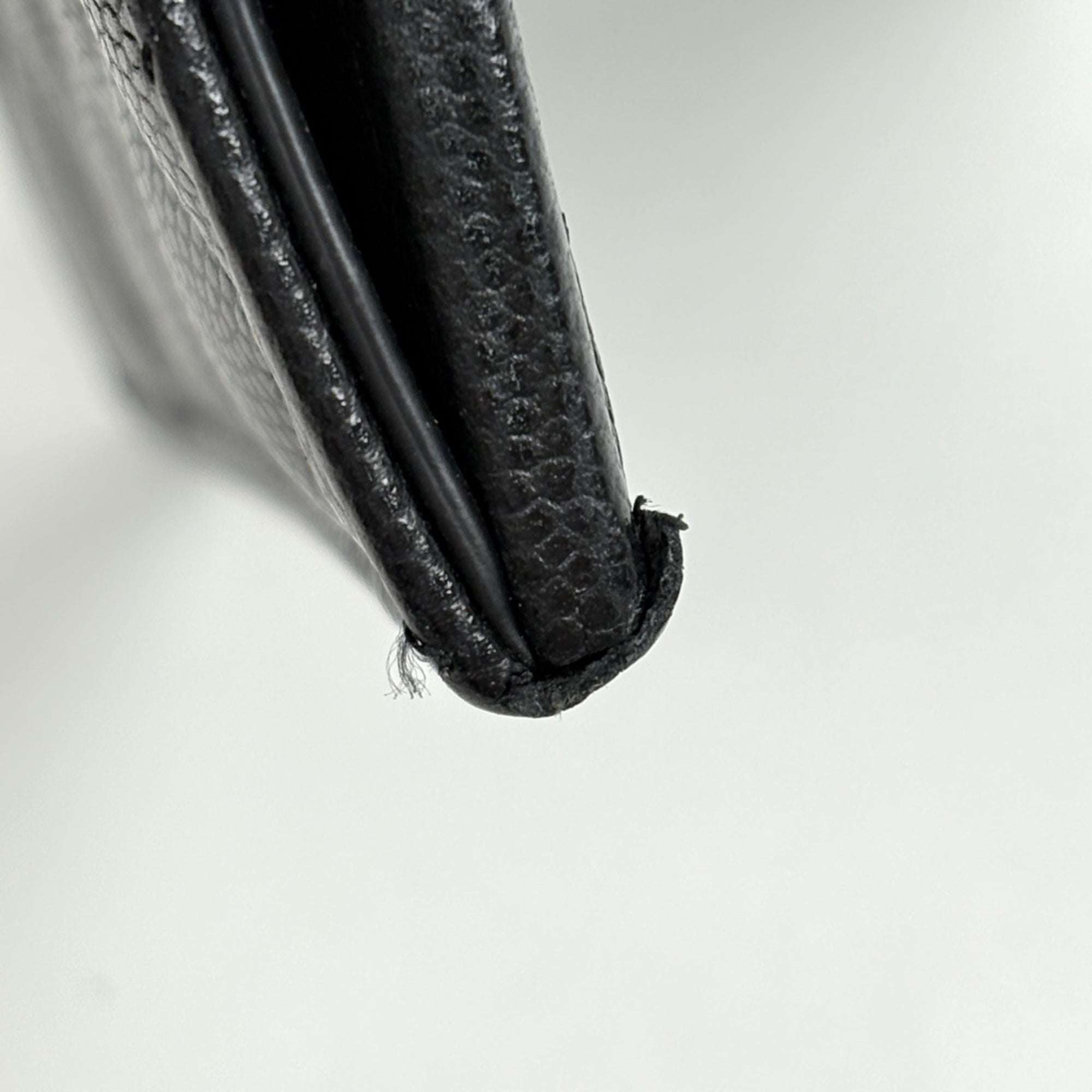 Chanel Black Grained Calfskin Wallet (Tri-Fold) (Pre-Owned)