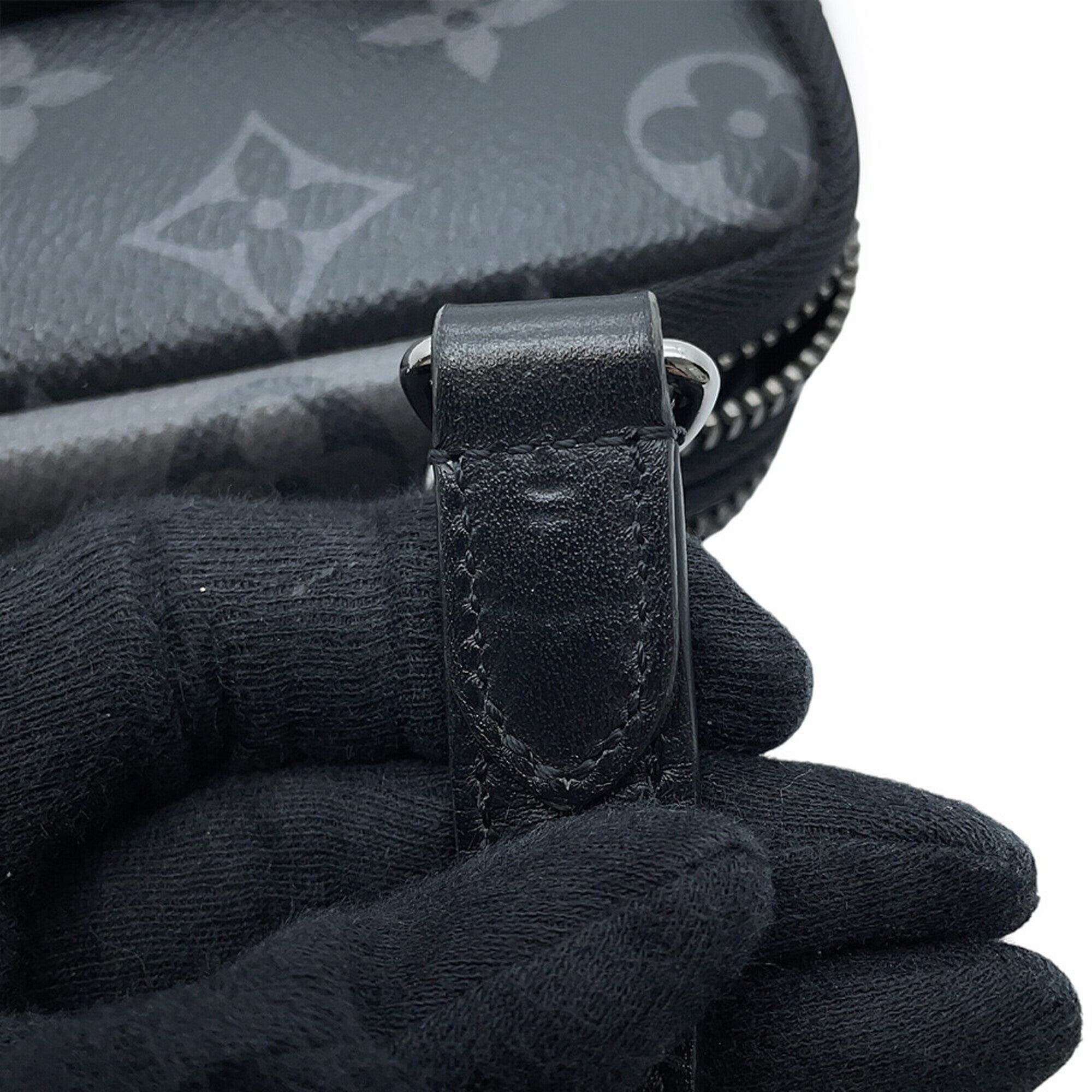 Louis Vuitton Monogram Eclipse Black Noir Monogram Eclipse Pouch Shoulder Bag (Pre-Owned)