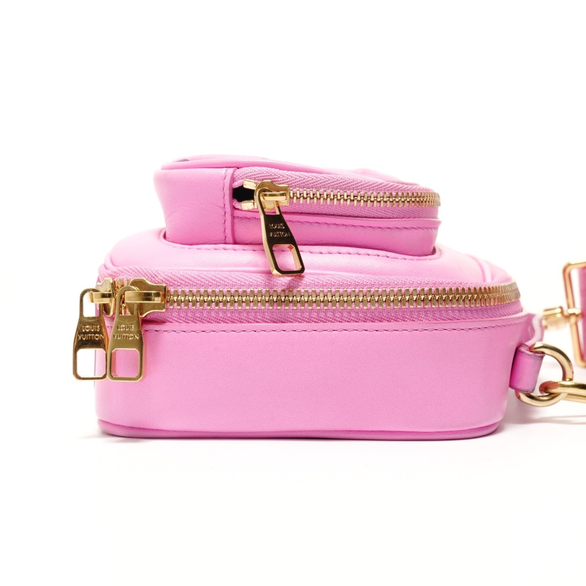 Louis Vuitton Pink Shoulder Bag (Pre-Owned)