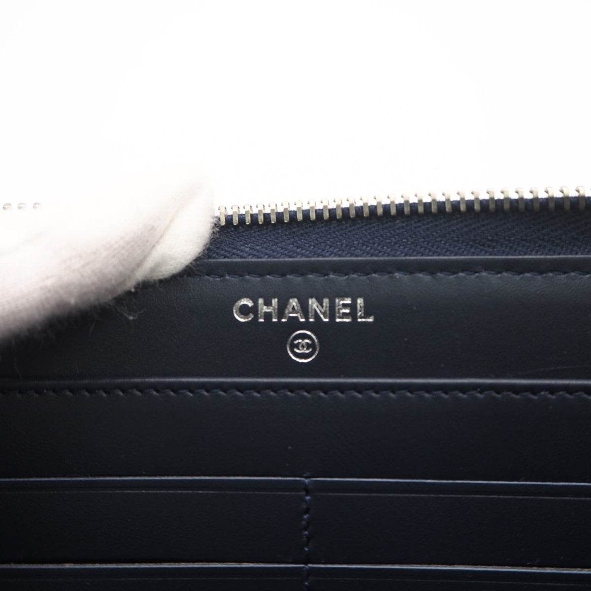 Chanel Camellia Navy Leather Long Wallet (Bi-Fold) (Pre-Owned)