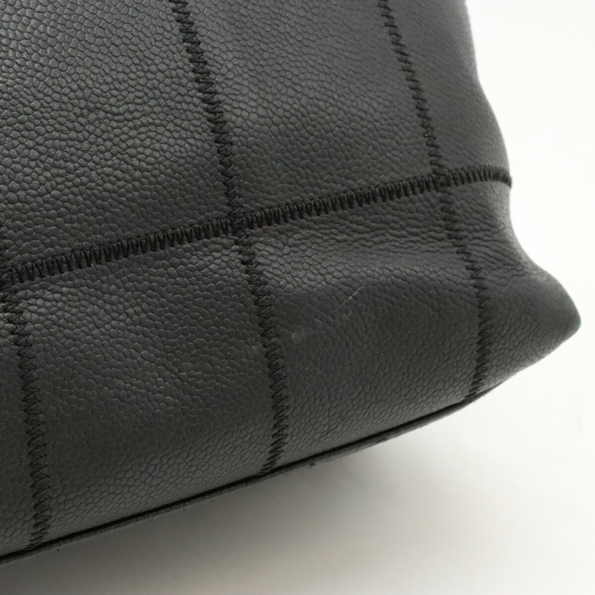 Chanel Black Leather Tote Bag (Pre-Owned)