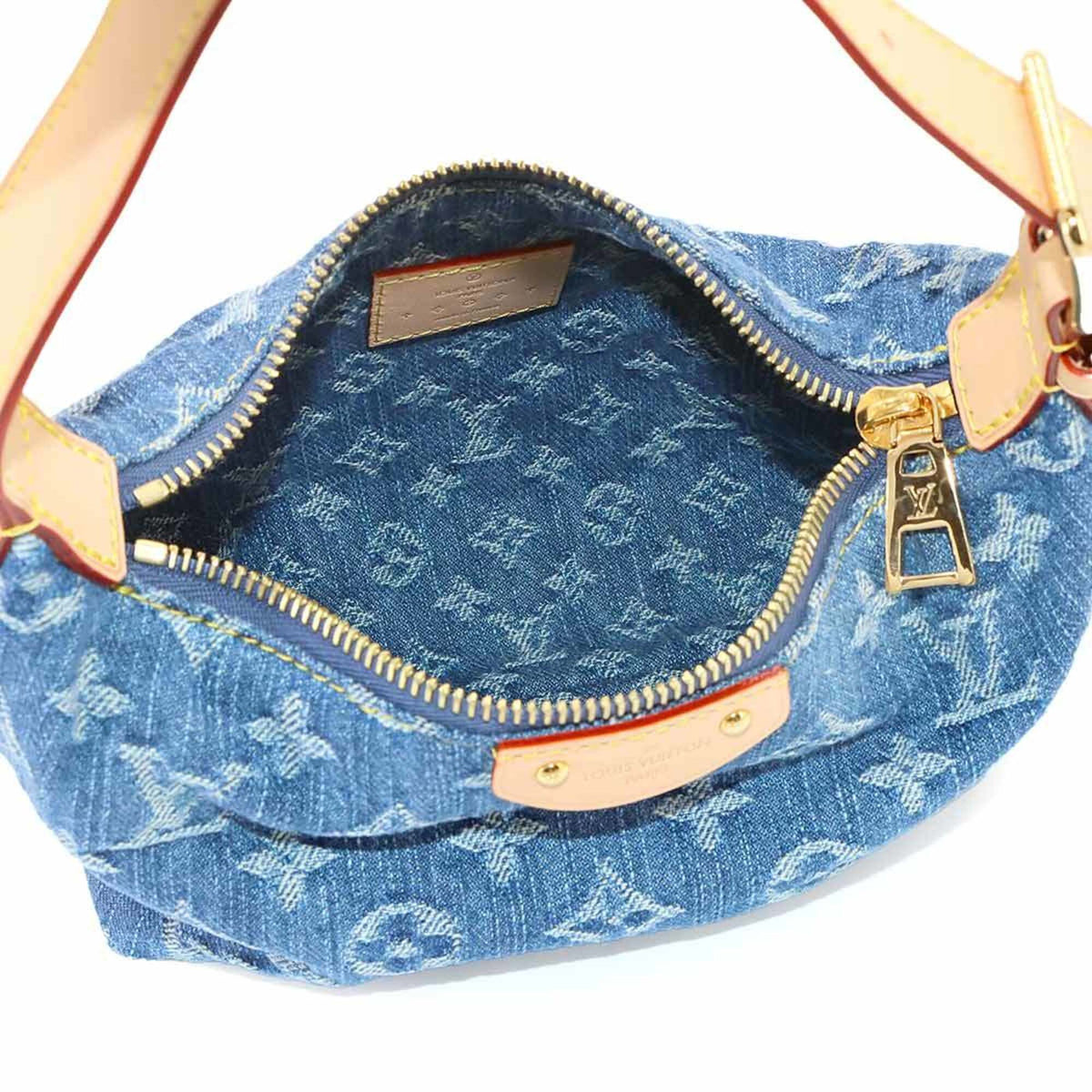 Louis Vuitton Blue Monogram Monogram Denim Handbag Pochette (Pre-Owned)