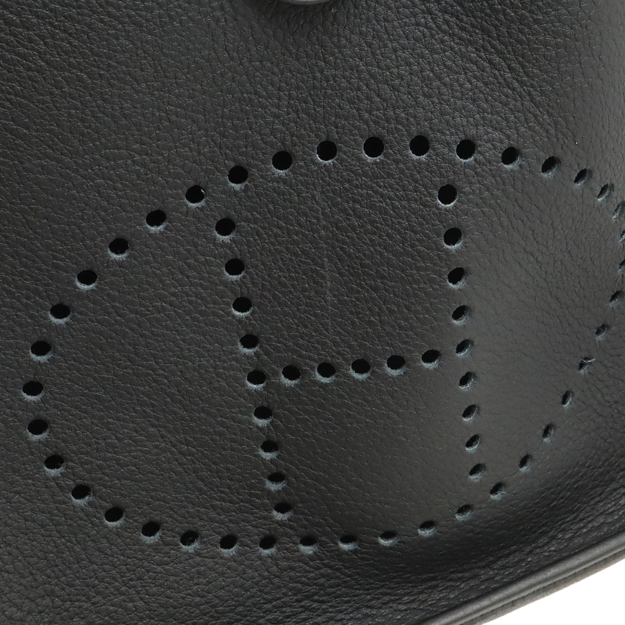 Hermes Evelyne Black Leather Shoulder Bag (Pre-Owned)