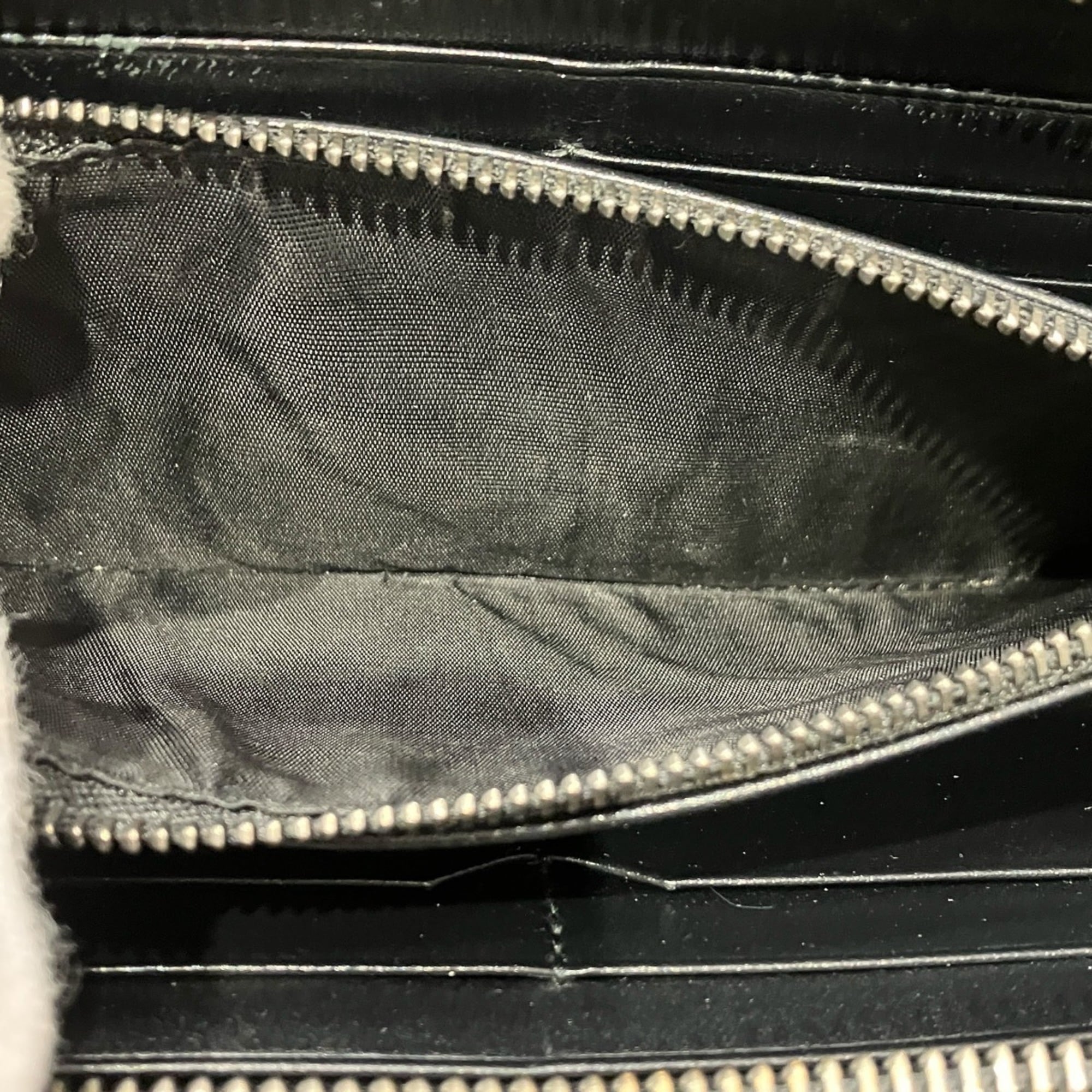 Bvlgari Black Leather Long Wallet (Bi-Fold) (Pre-Owned)