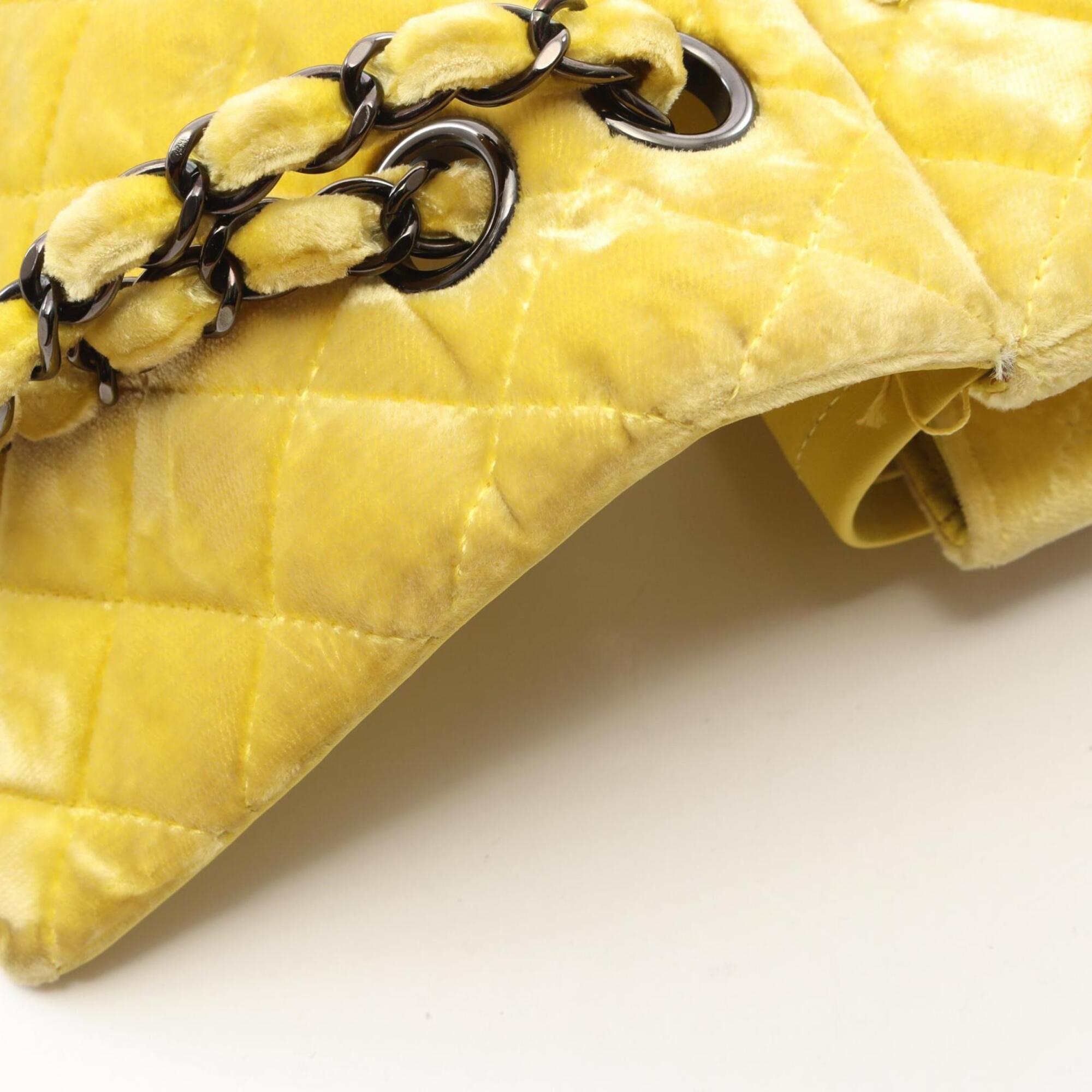 Chanel Yellow Fabric Handbag Shoulder Bag (Pre-Owned)