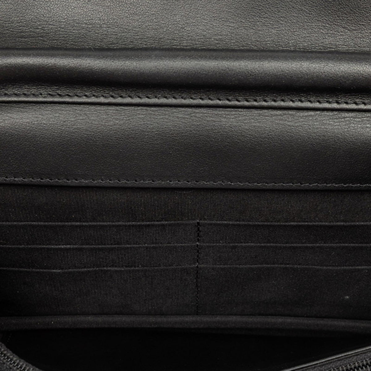 Chanel Black Grained Calfskin Shoulder Bag (Pre-Owned)