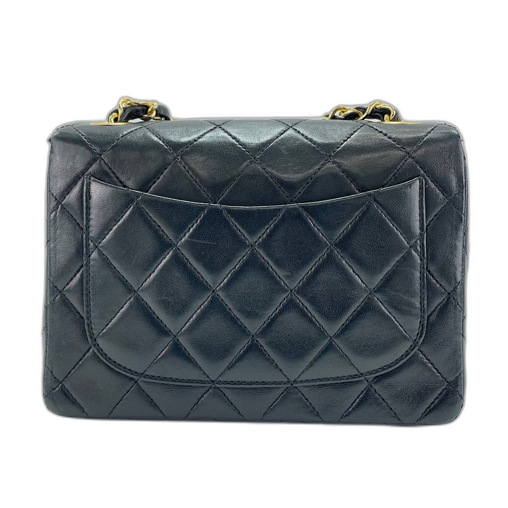 Chanel Black Shoulder Bag (Pre-Owned)