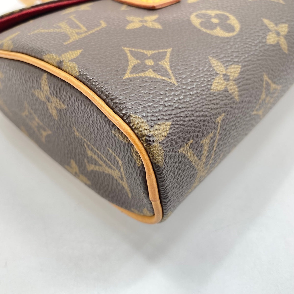 Louis Vuitton Brown Handbag (Pre-Owned)