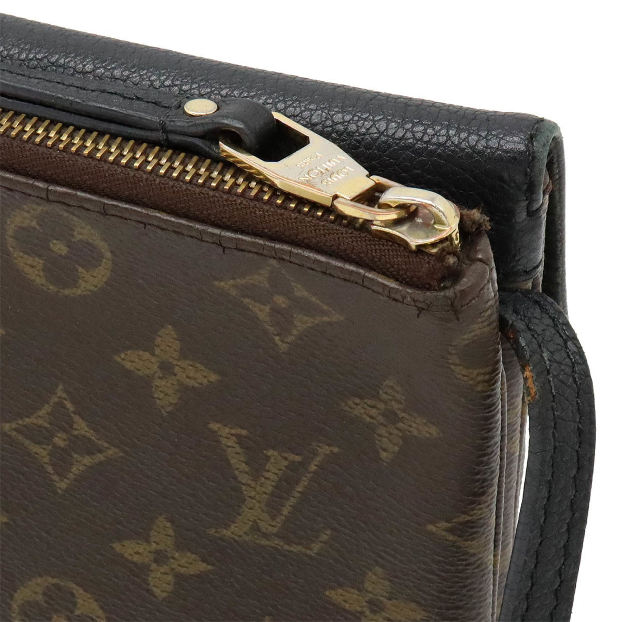 Louis Vuitton Monogram Noir Monogram Pochette Shoulder Bag (Pre-Owned)