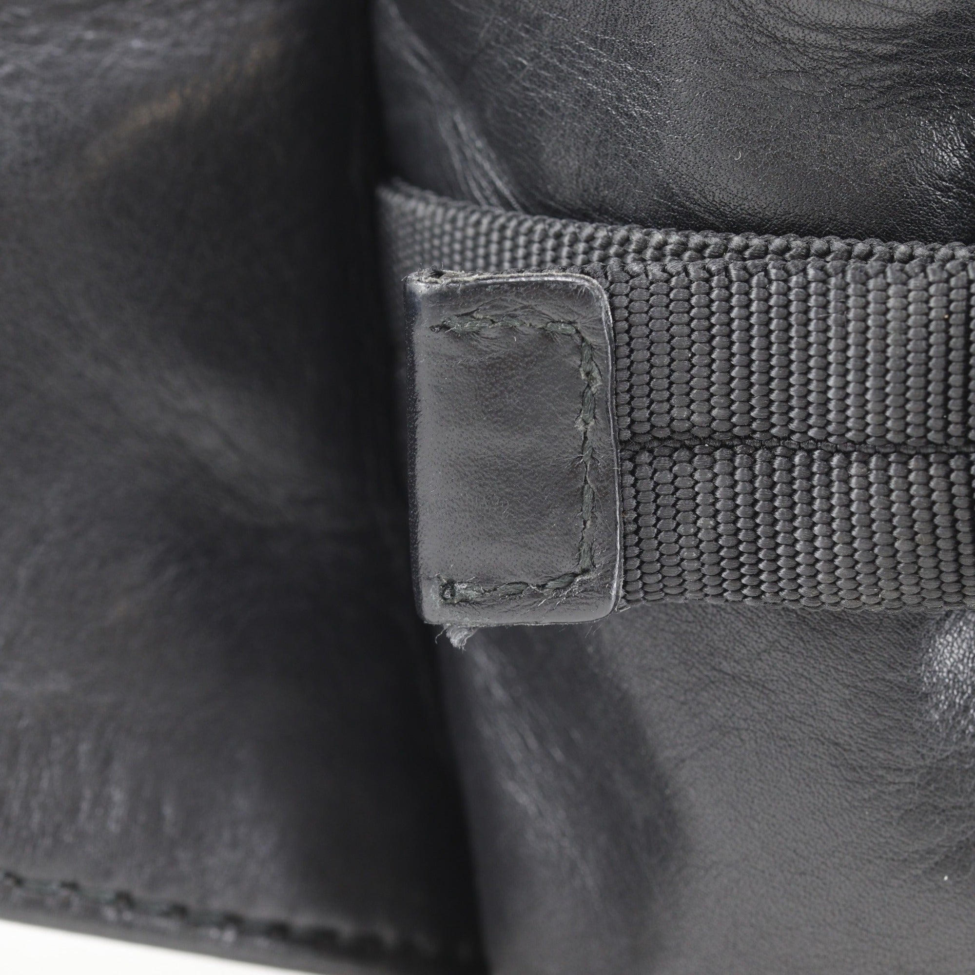 Bottega Veneta Intrecciato Black Leather Fanny Pack (Pre-Owned)