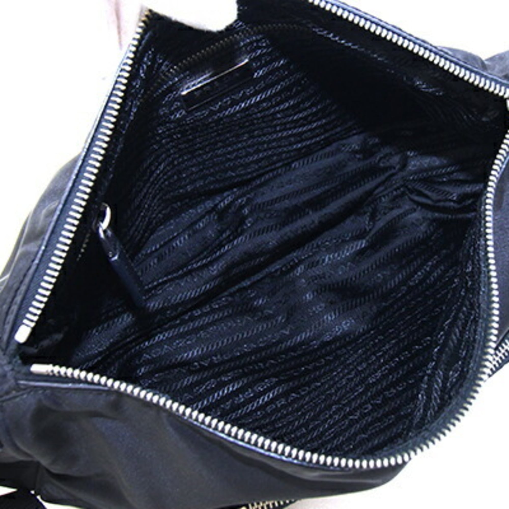 Prada Black Nylon Leather Shoulder Bag (Pre-Owned)