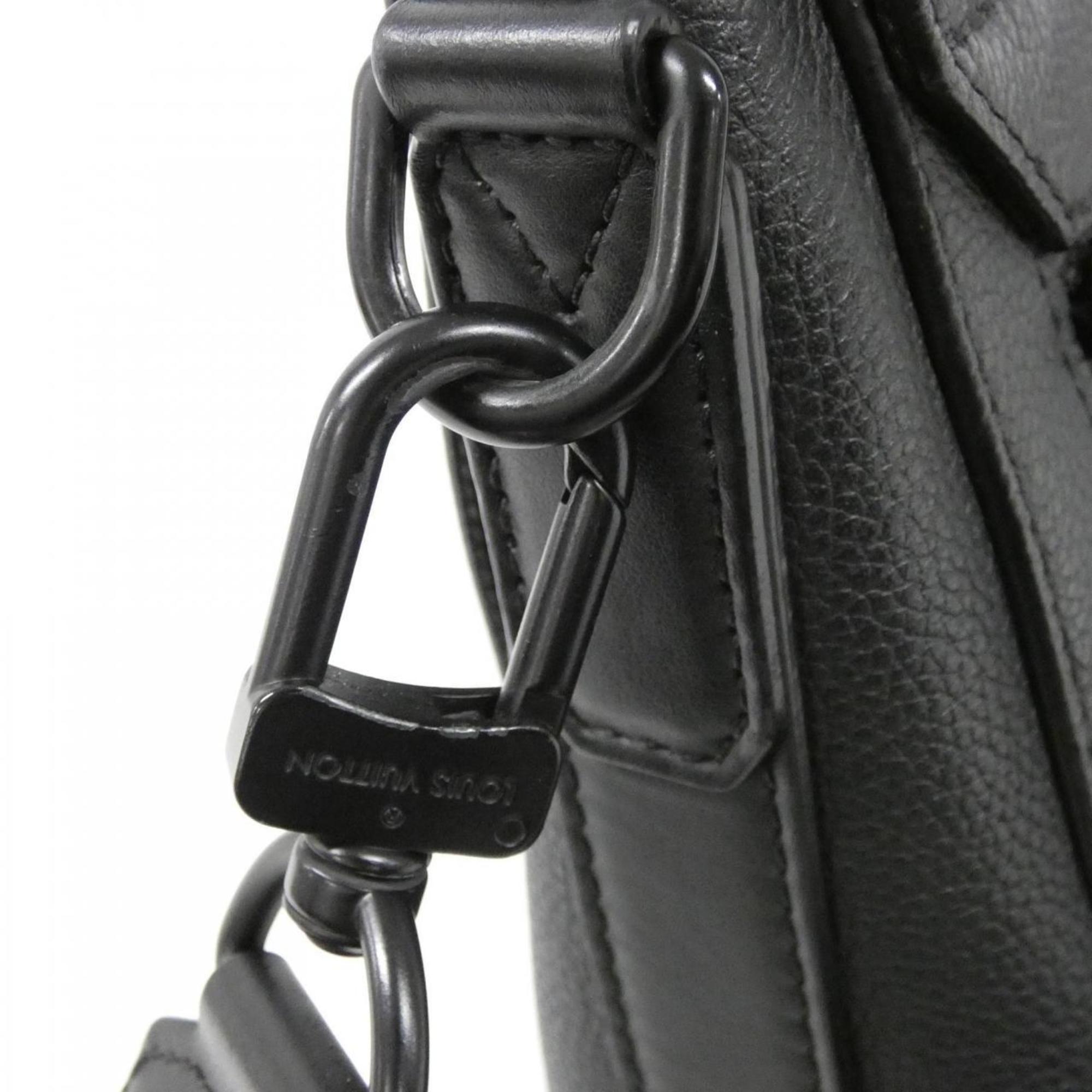 Louis Vuitton Black Leather Shoulder Bag (Pre-Owned)