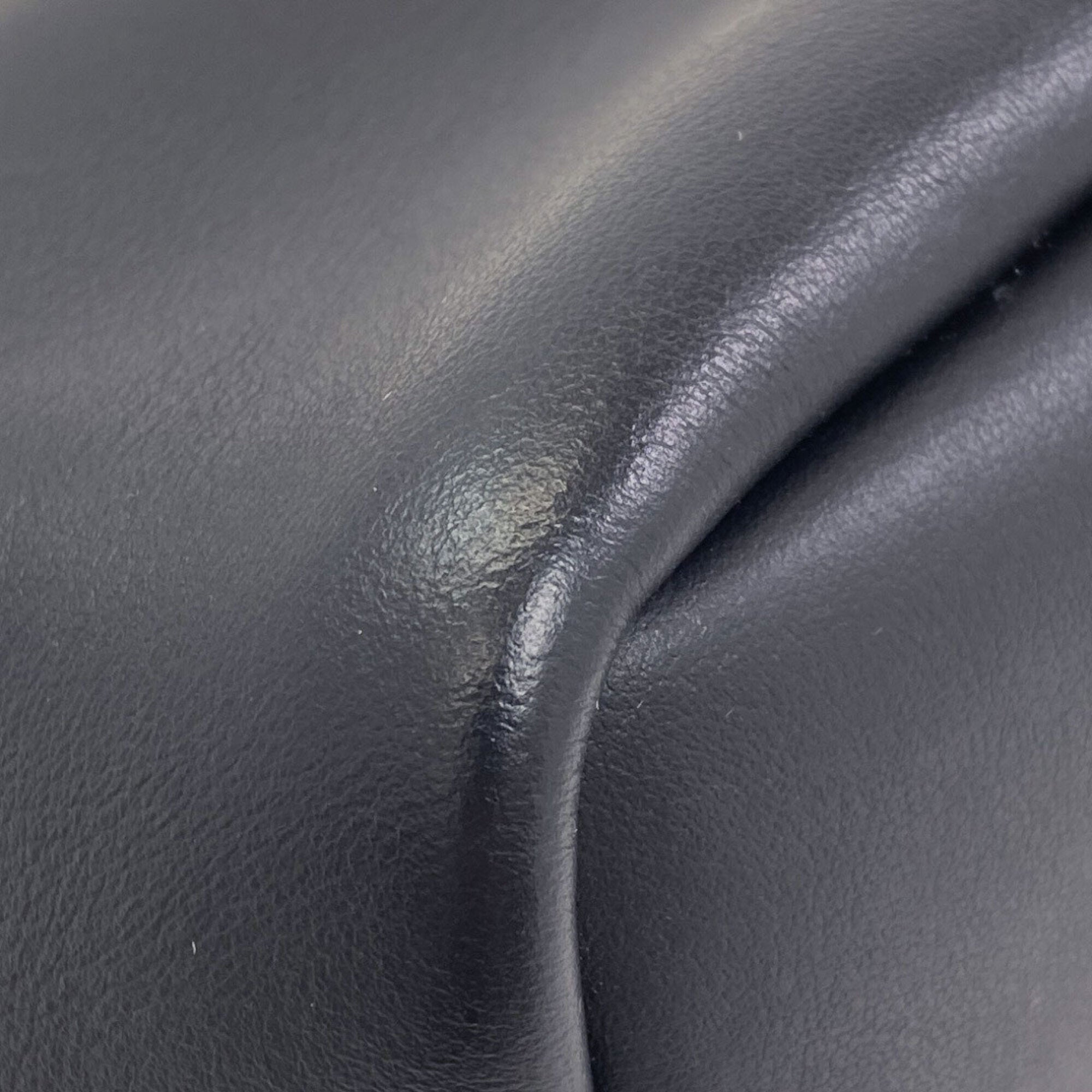 Chloé Black Leather Handbag (Pre-Owned)