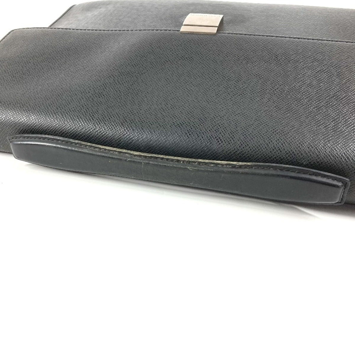 Louis Vuitton Ardoise Black Taiga Leather Briefcase Handbag (Pre-Owned)